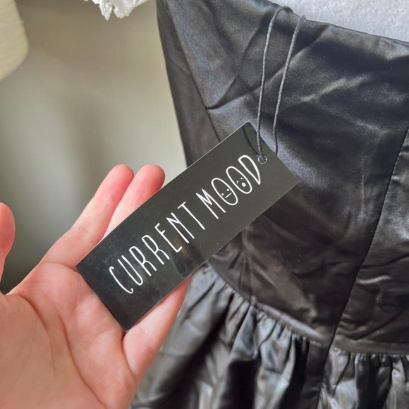 Dollskill Widow goth dress - Picture 4 of 4